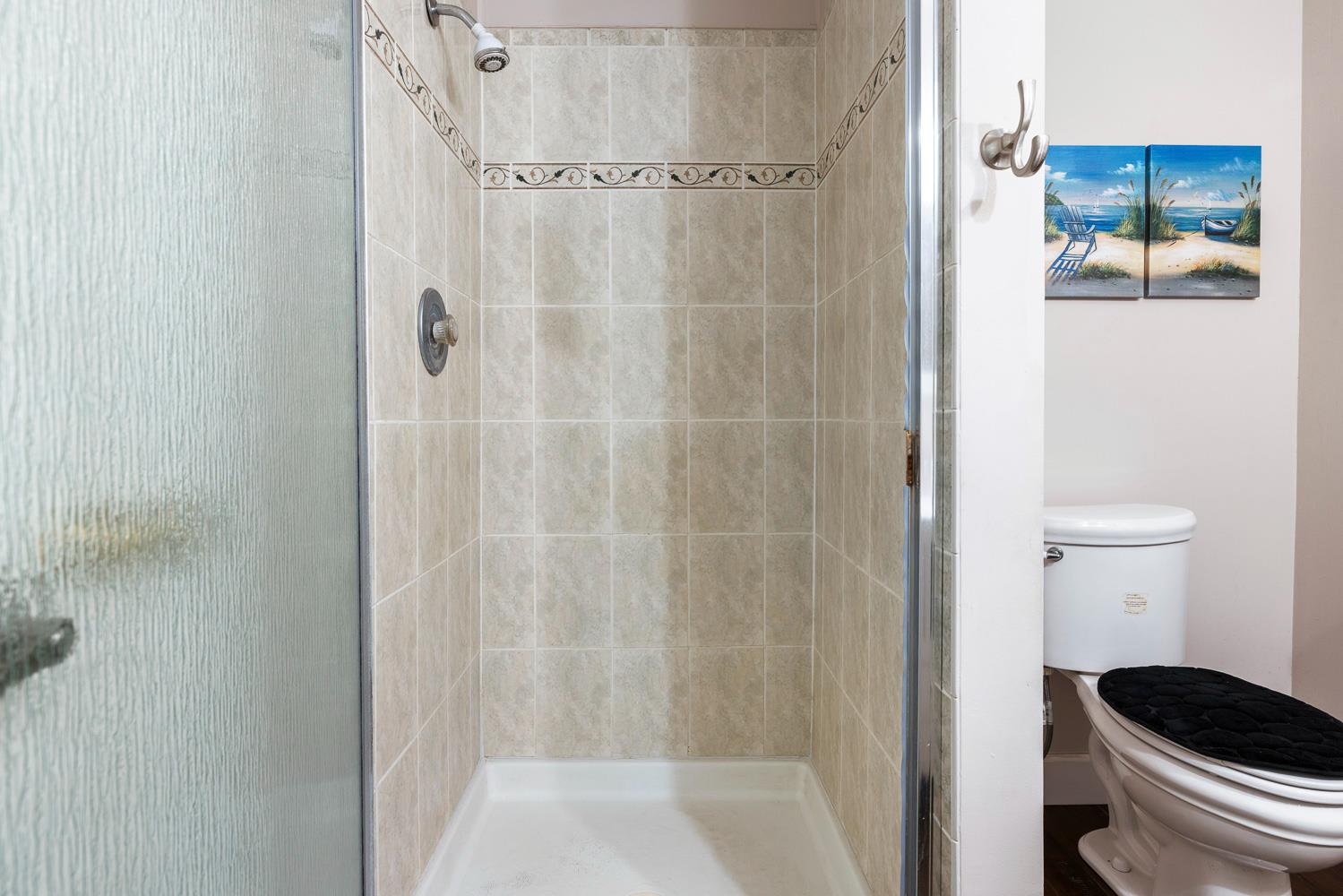 30 W Swift Ave, Clovis, CA 93612