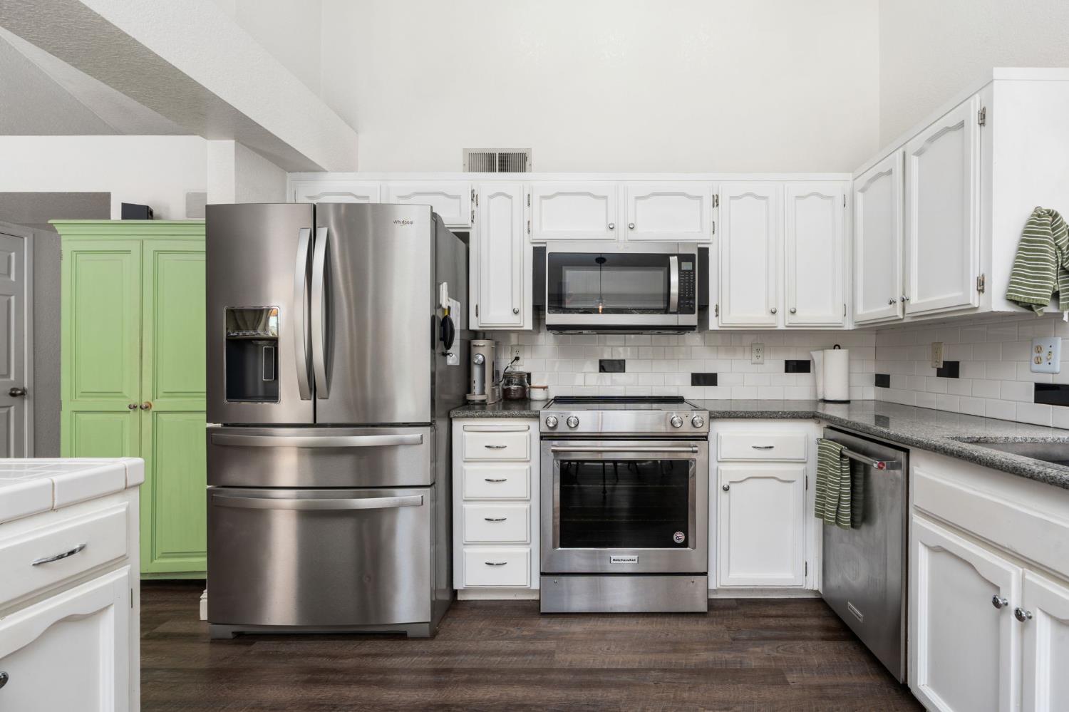 5201 W Griffith Way, Fresno, CA 93722