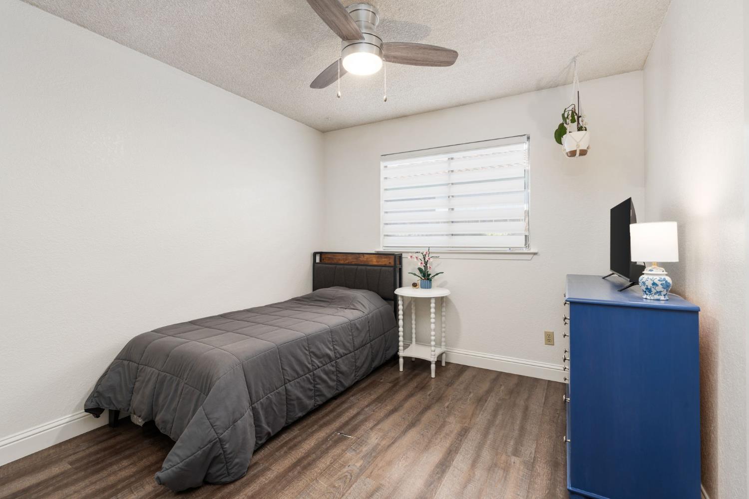 5201 W Griffith Way, Fresno, CA 93722