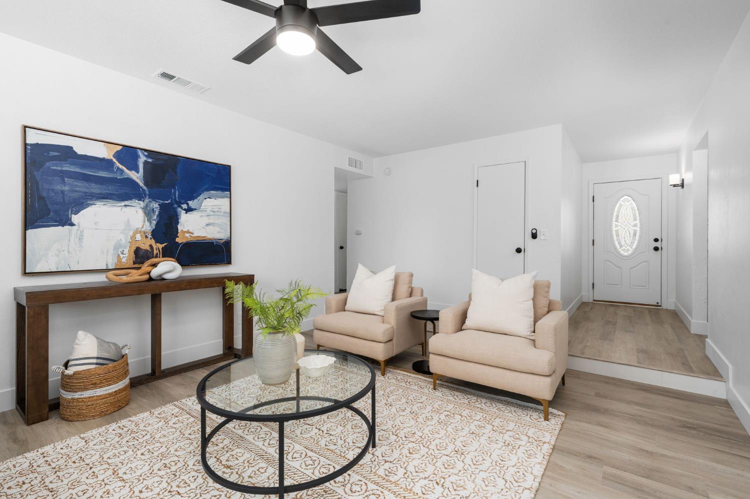 2627 Stanford Ave, Clovis, CA 93611