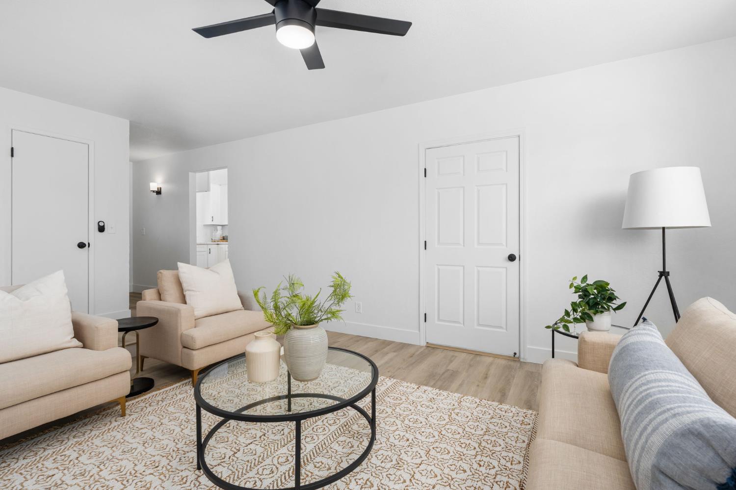 2627 Stanford Ave, Clovis, CA 93611