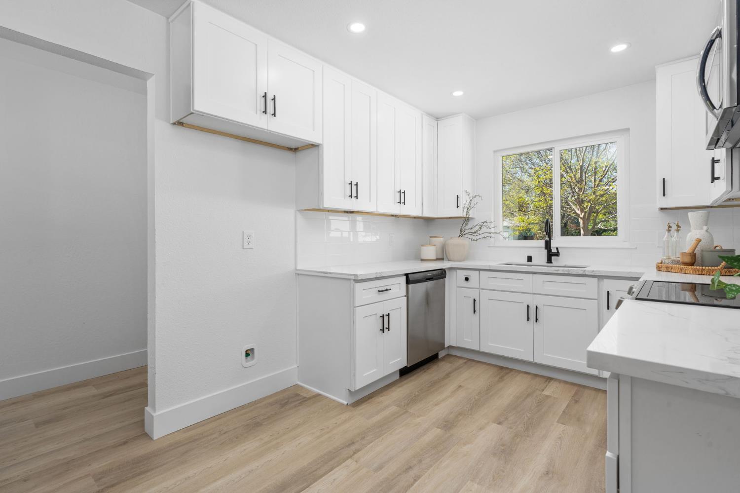 2627 Stanford Ave, Clovis, CA 93611