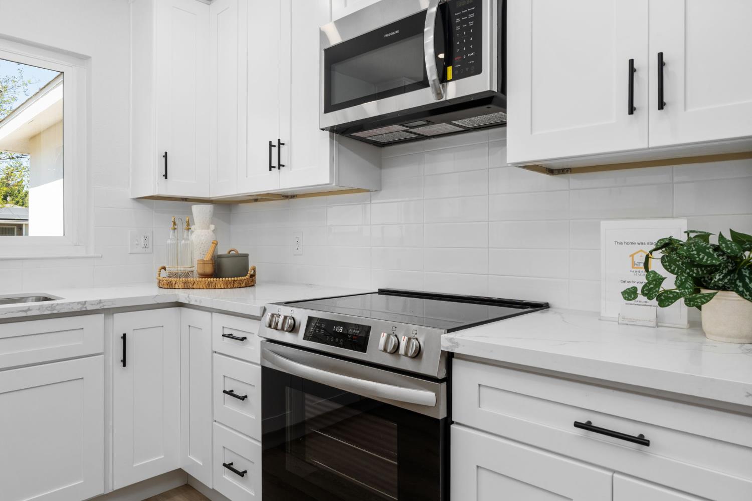 2627 Stanford Ave, Clovis, CA 93611