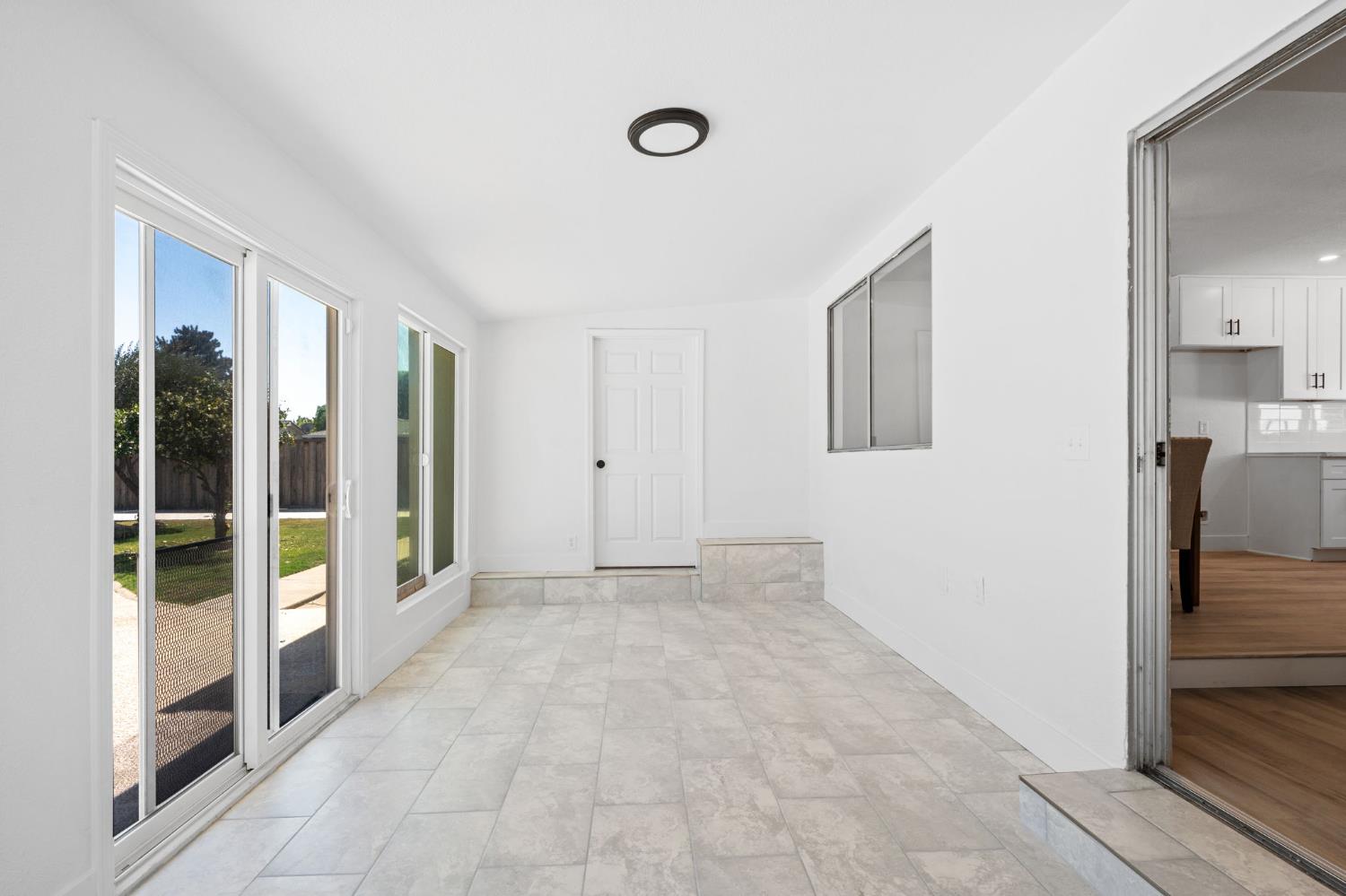 2627 Stanford Ave, Clovis, CA 93611