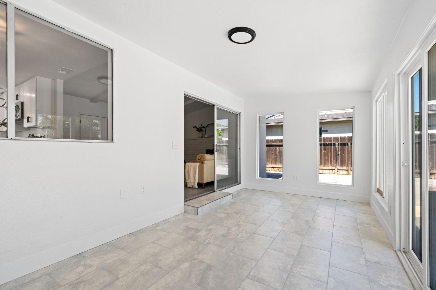 2627 Stanford Ave, Clovis, CA 93611