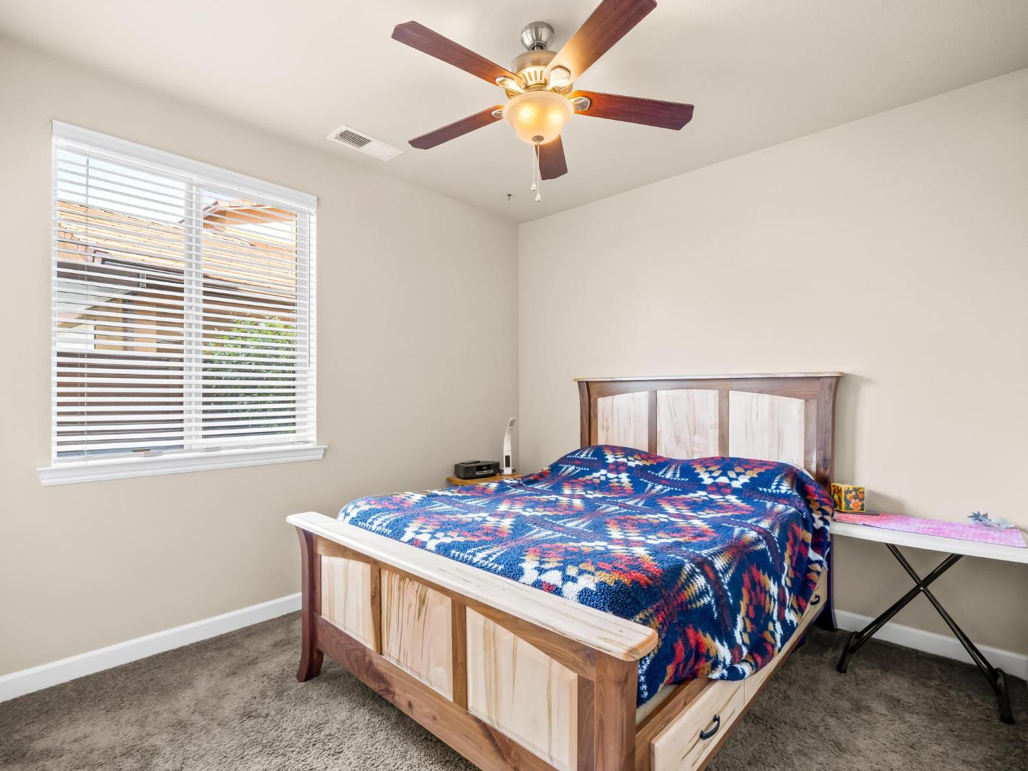 1178 Blackwood Ave, Clovis, CA 93619