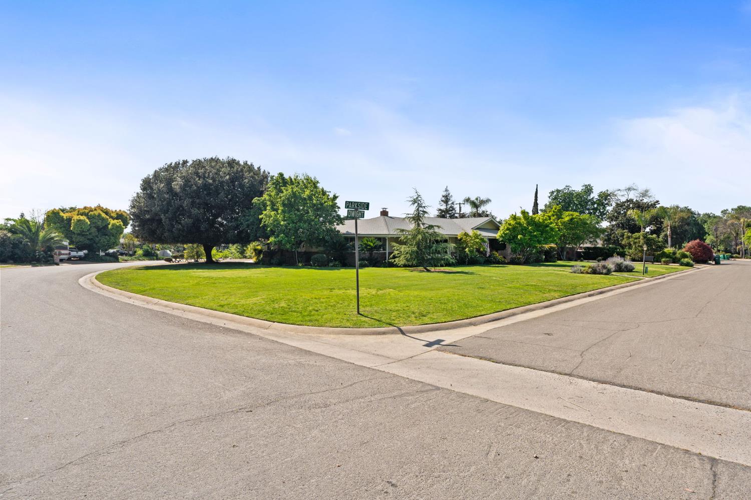 5890 E Dwight Way, Fresno, CA 93727