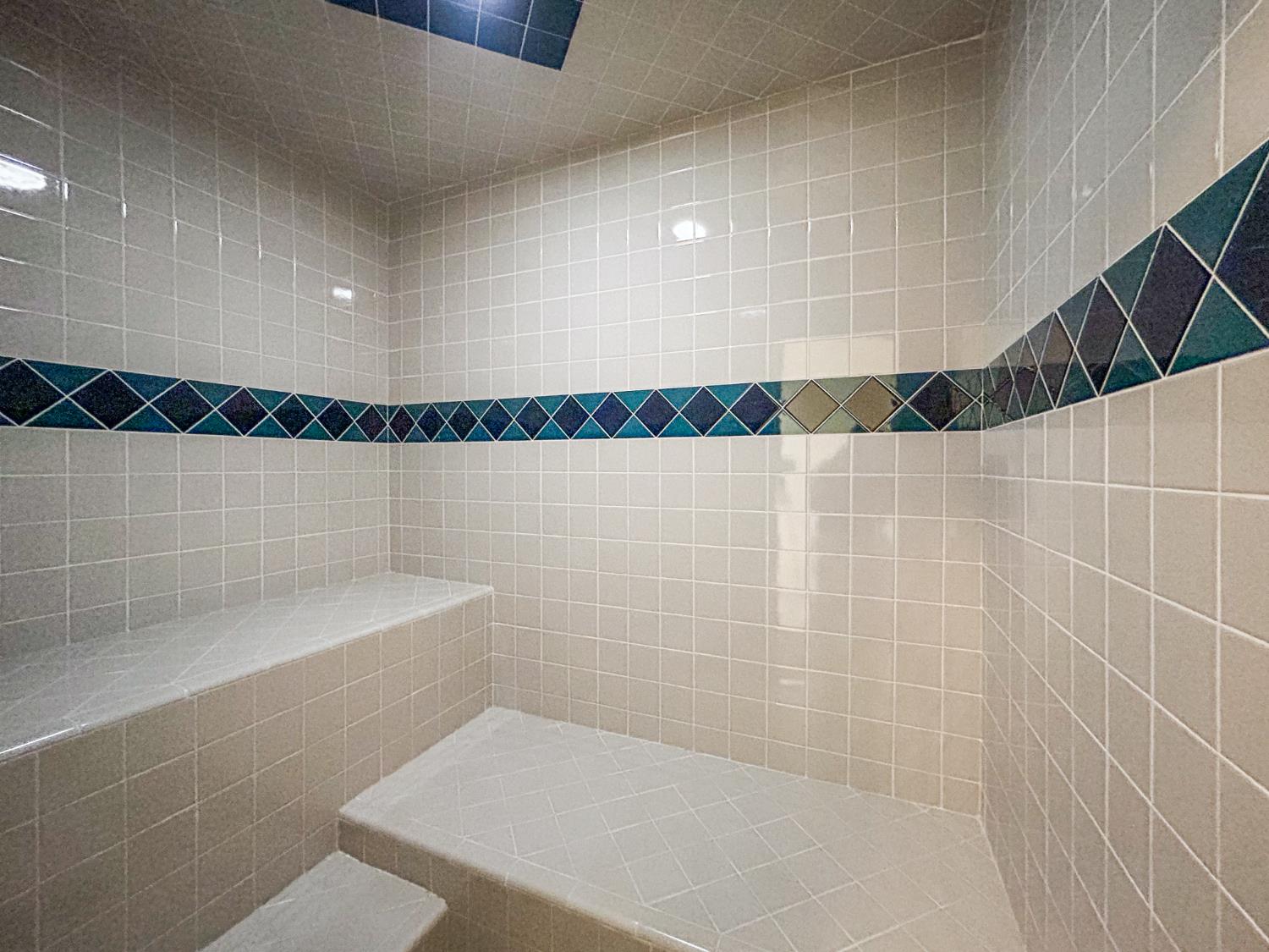 8099 E Nees Ave, Clovis, CA 93619