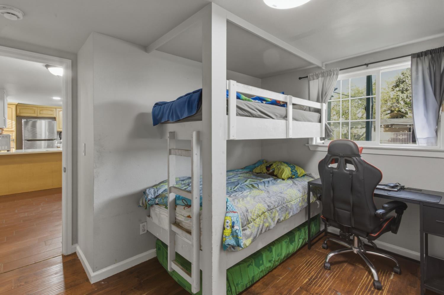 2330 Meadowbrook Ave, Merced, CA 95348