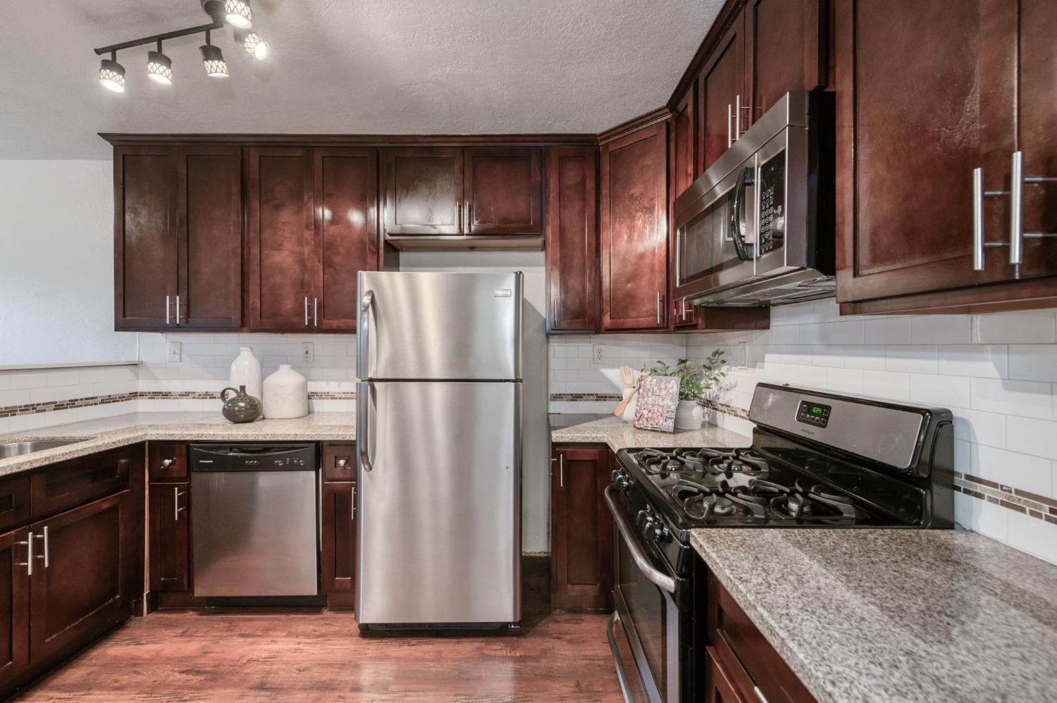 1104 E Fedora Ave, Fresno, CA 93704