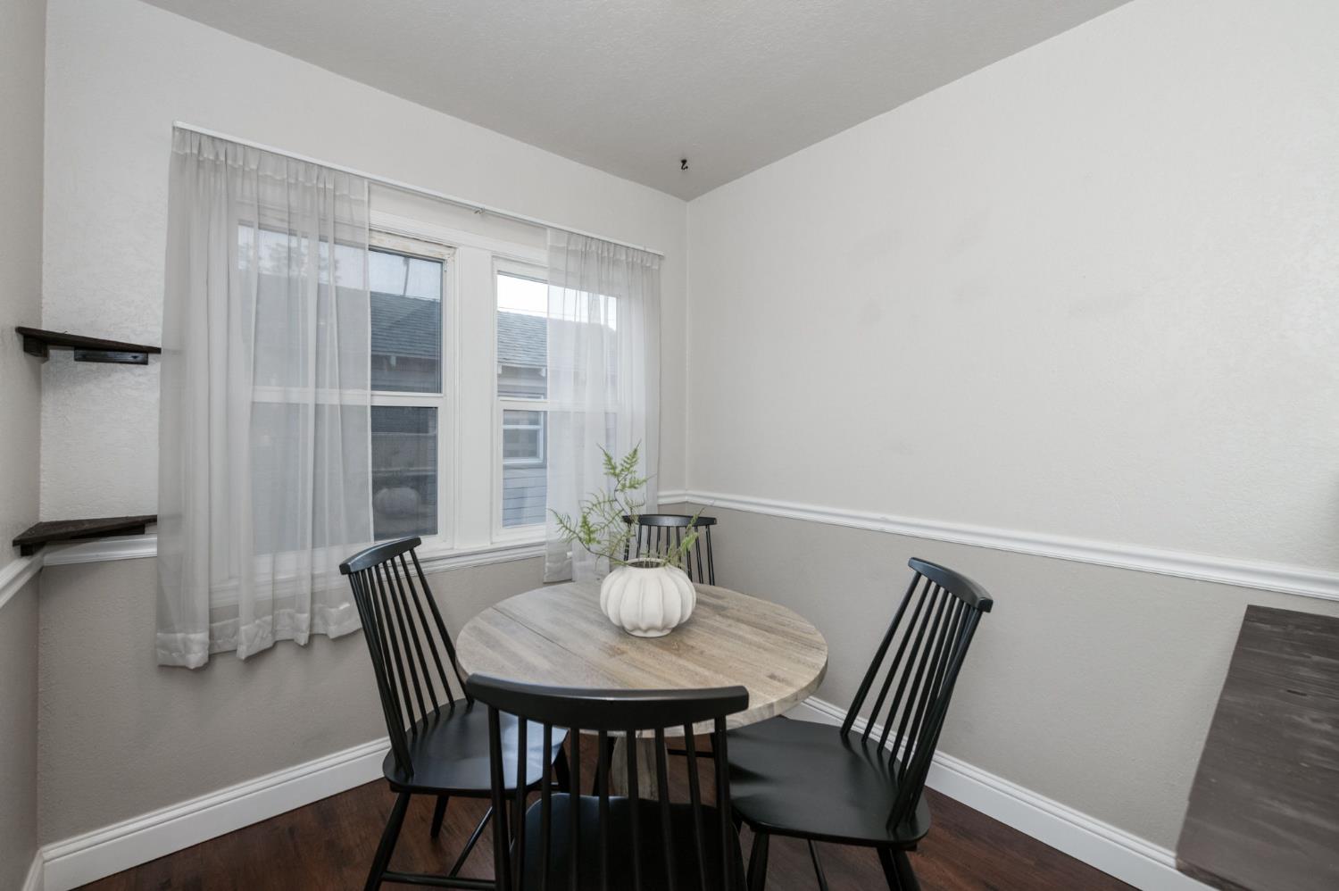 1104 E Fedora Ave, Fresno, CA 93704