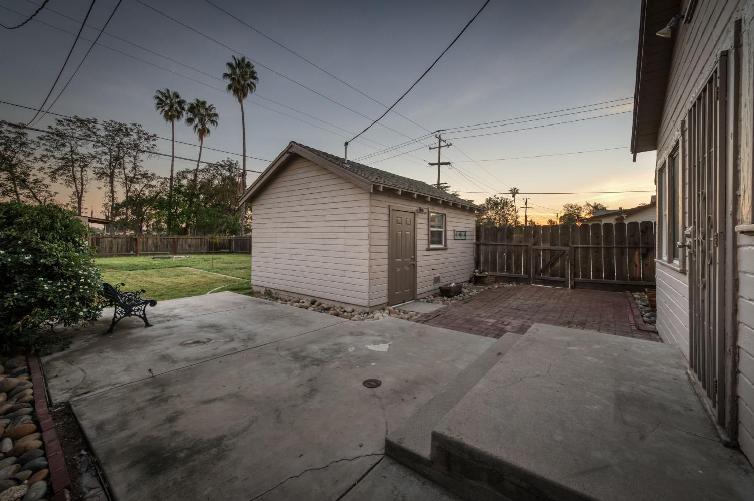 1104 E Fedora Ave, Fresno, CA 93704