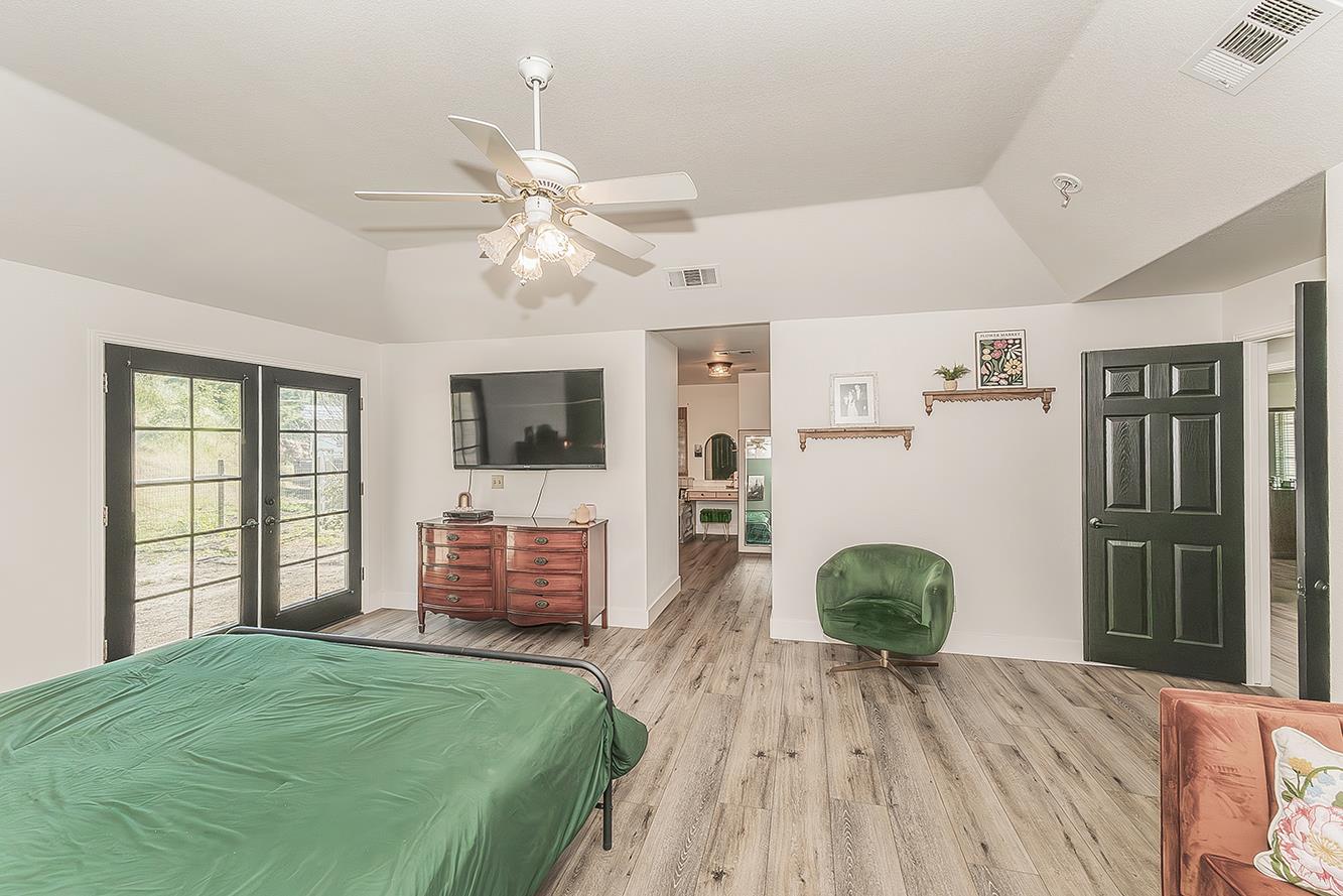 27118 Redhawk Ln, Clovis, CA 93619