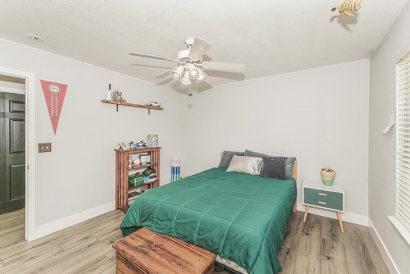 27118 Redhawk Ln, Clovis, CA 93619