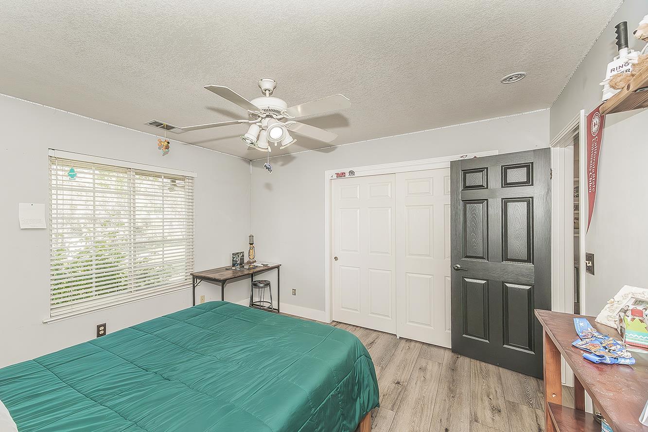 27118 Redhawk Ln, Clovis, CA 93619