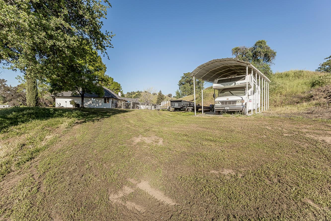 27118 Redhawk Ln, Clovis, CA 93619