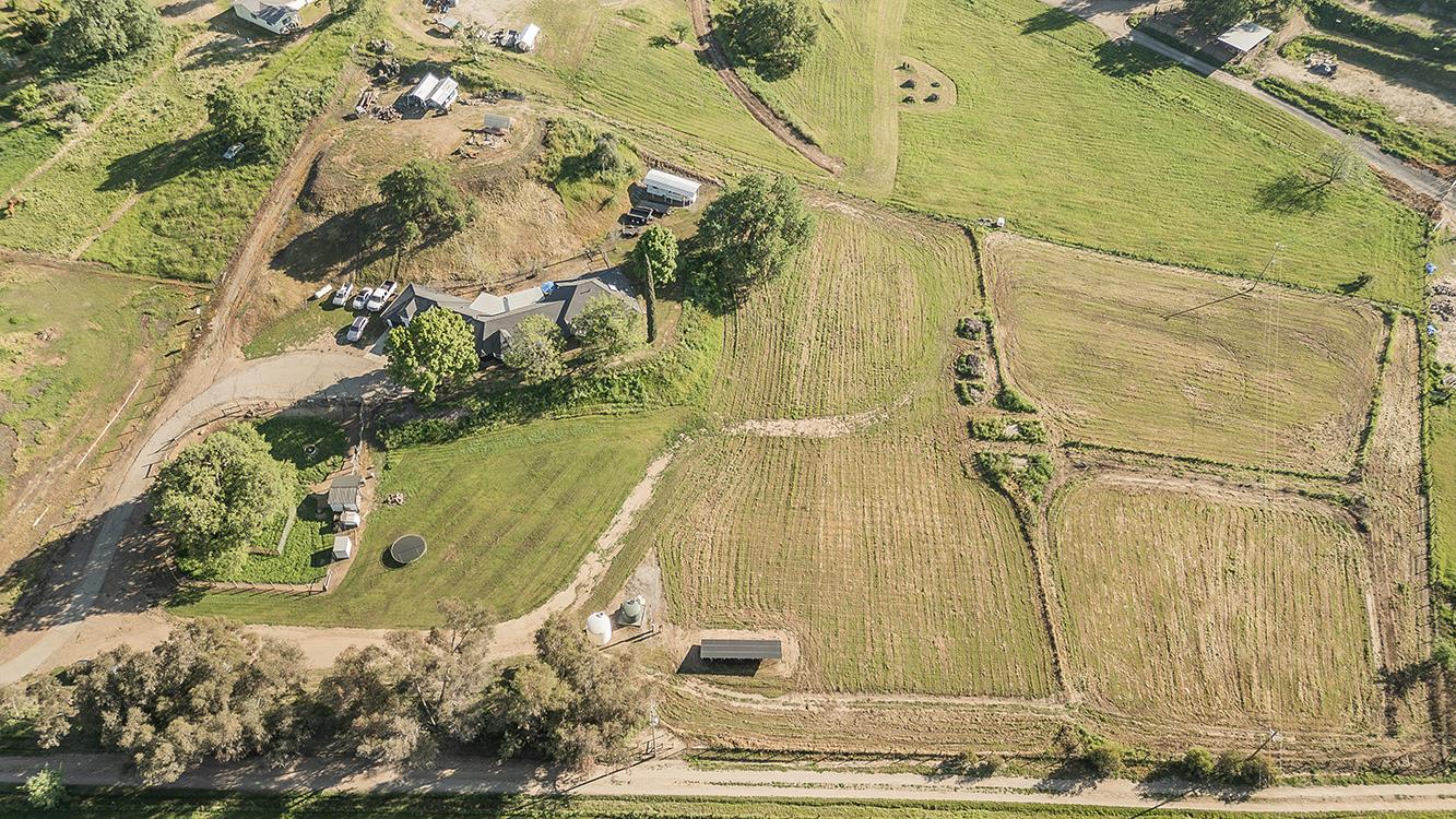 27118 Redhawk Ln, Clovis, CA 93619