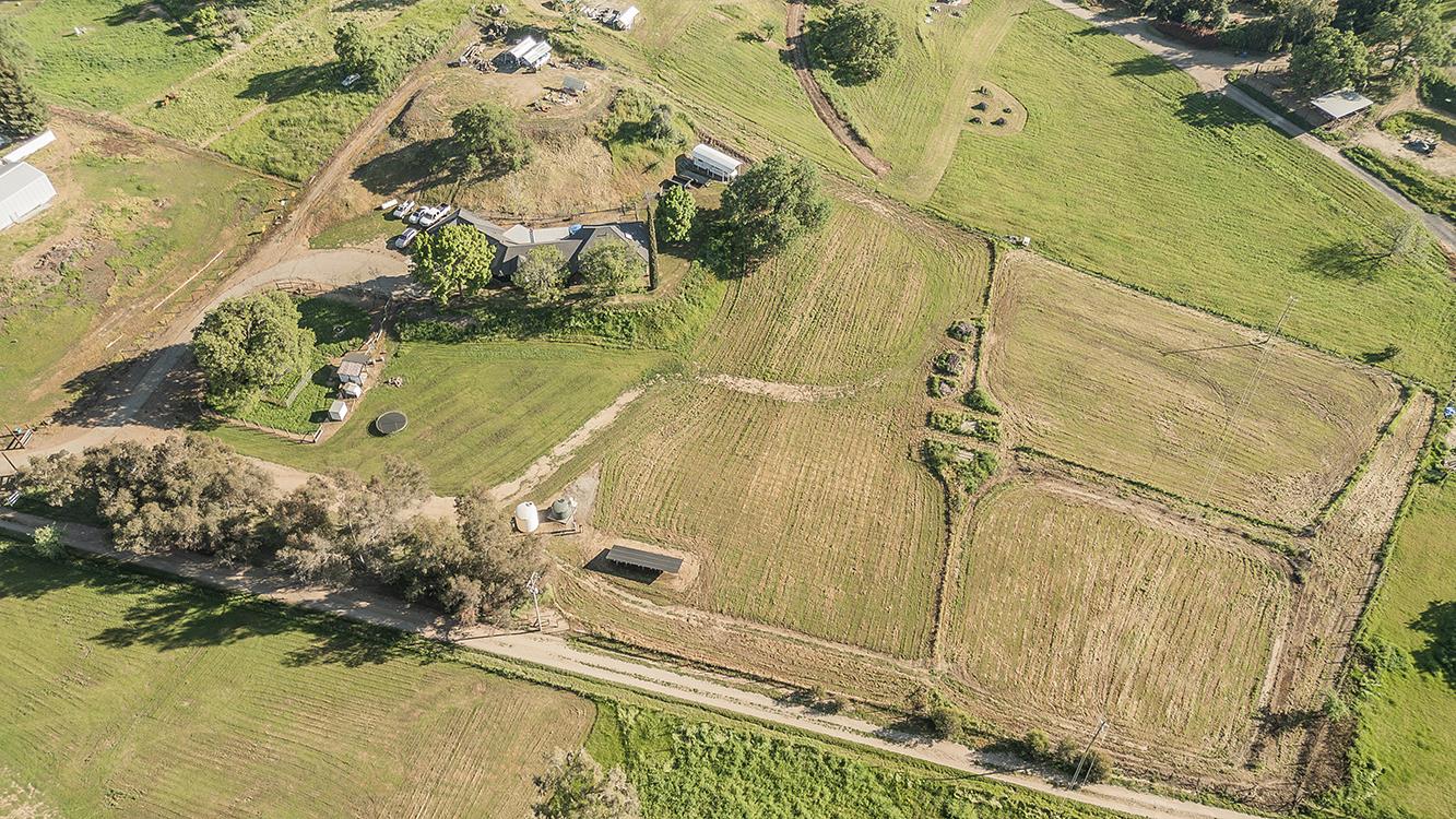 27118 Redhawk Ln, Clovis, CA 93619