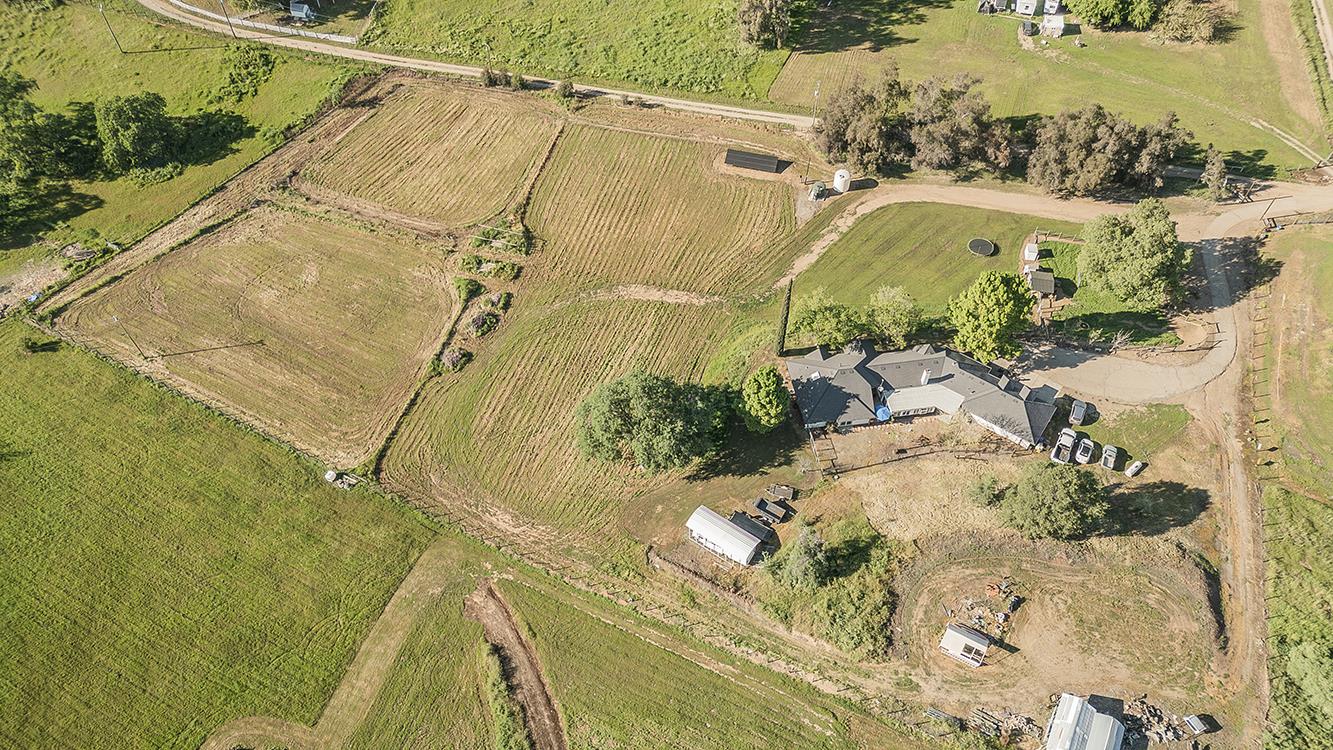 27118 Redhawk Ln, Clovis, CA 93619