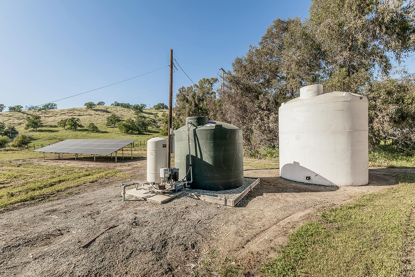 27118 Redhawk Ln, Clovis, CA 93619