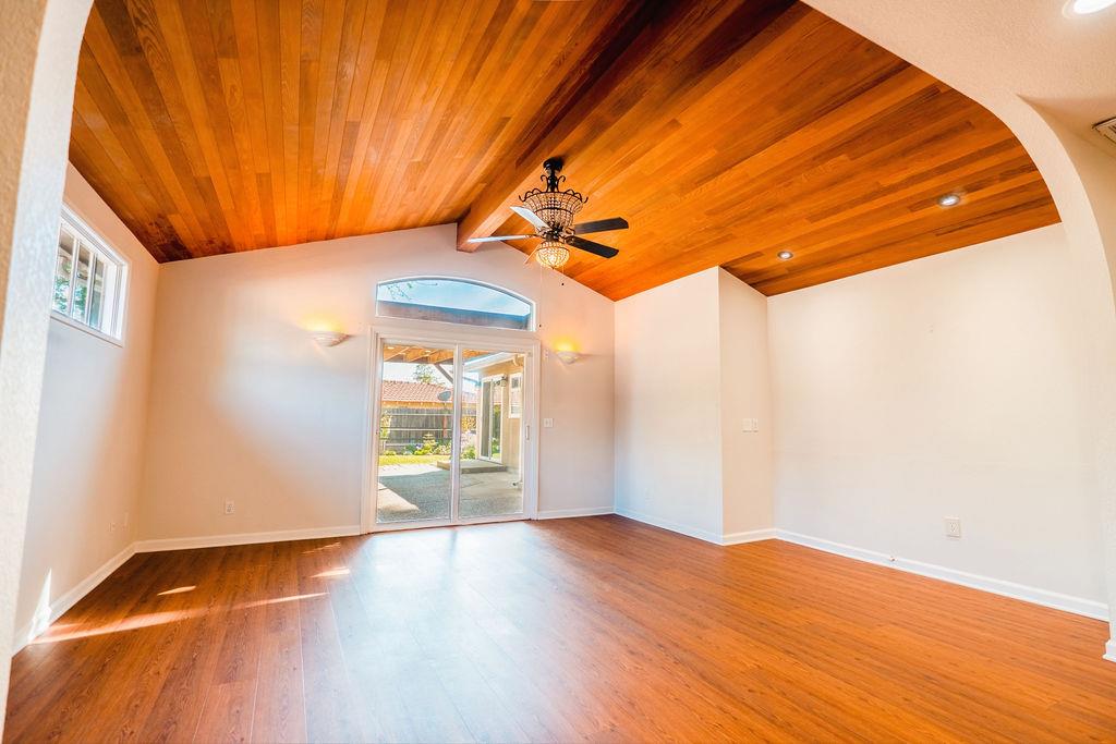 1431 E Paul Ave, Fresno, CA 93710