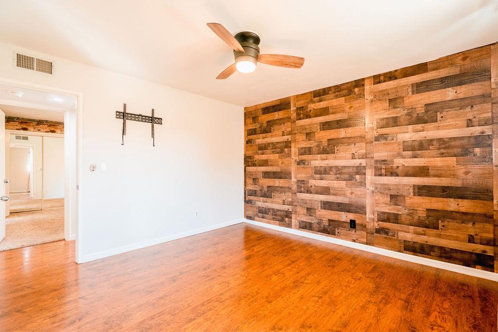 1431 E Paul Ave, Fresno, CA 93710