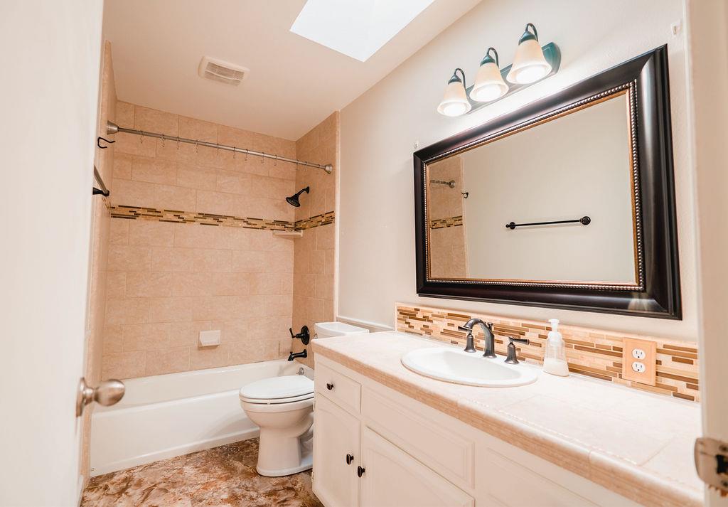 1431 E Paul Ave, Fresno, CA 93710