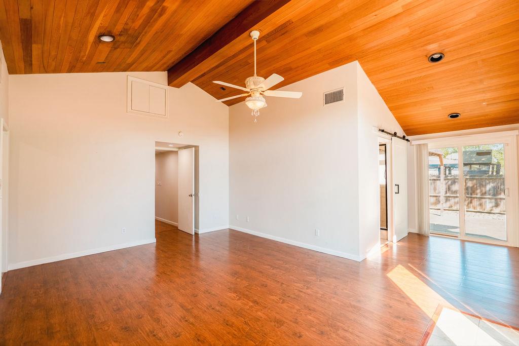 1431 E Paul Ave, Fresno, CA 93710