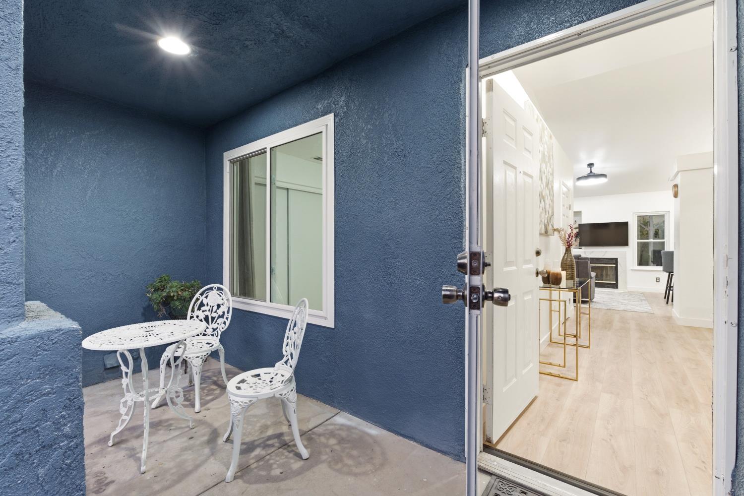 2404 E El paso Ave E, Fresno, CA 93720