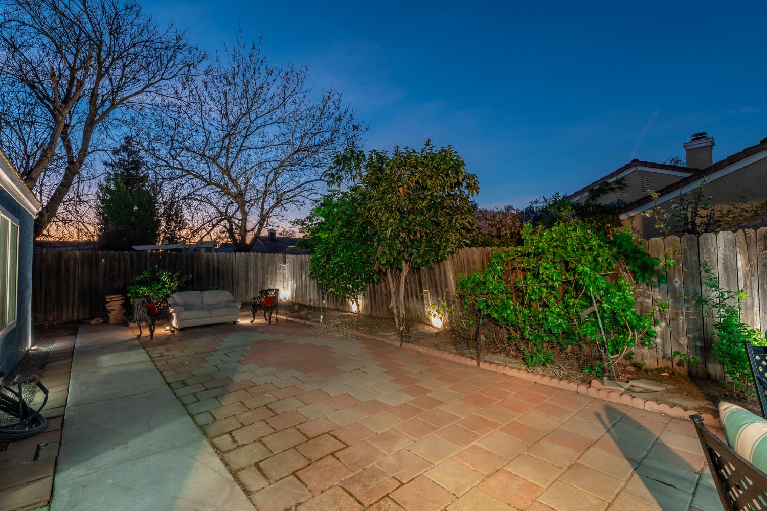 2404 E El paso Ave E, Fresno, CA 93720