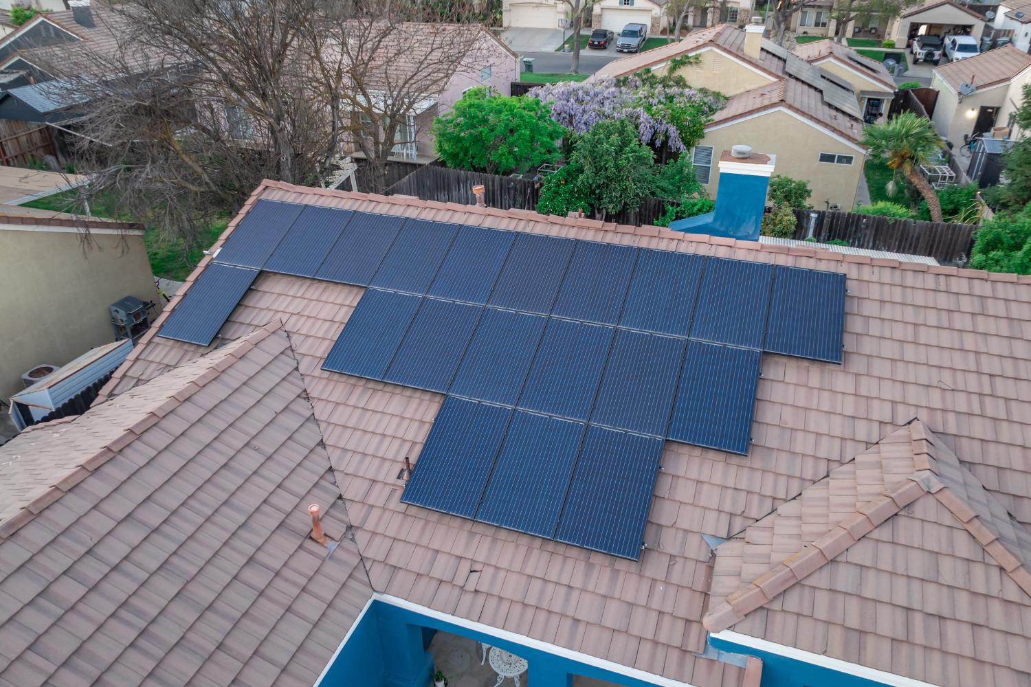 2404 E El paso Ave E, Fresno, CA 93720