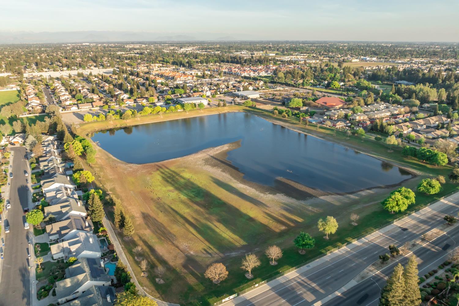 2404 E El paso Ave E, Fresno, CA 93720