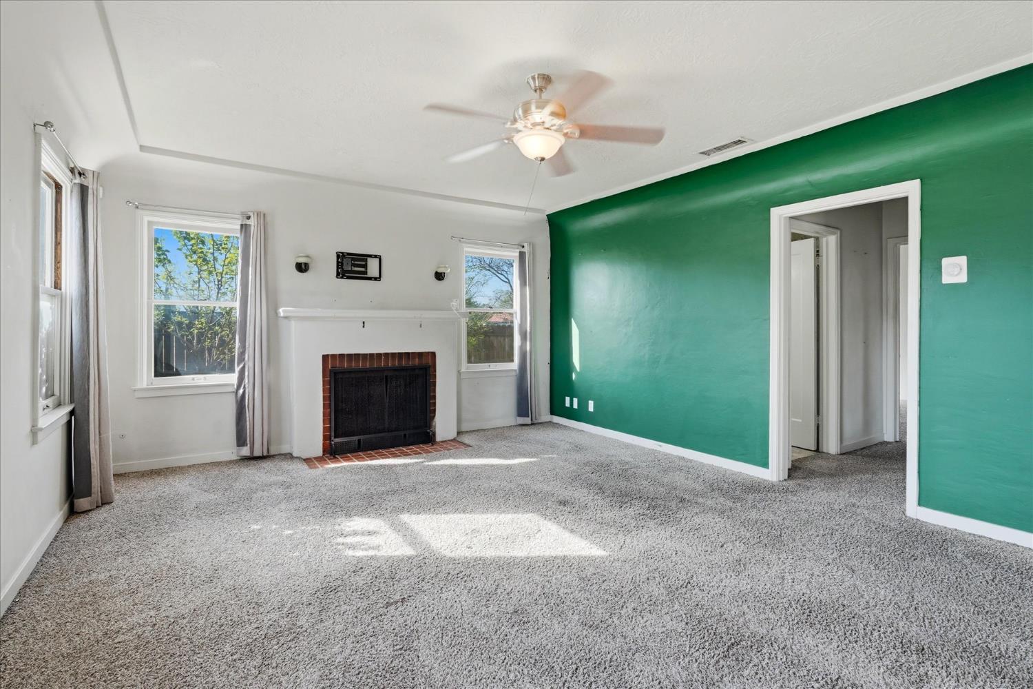 407 N Chestnut Ave, Fresno, CA 93702