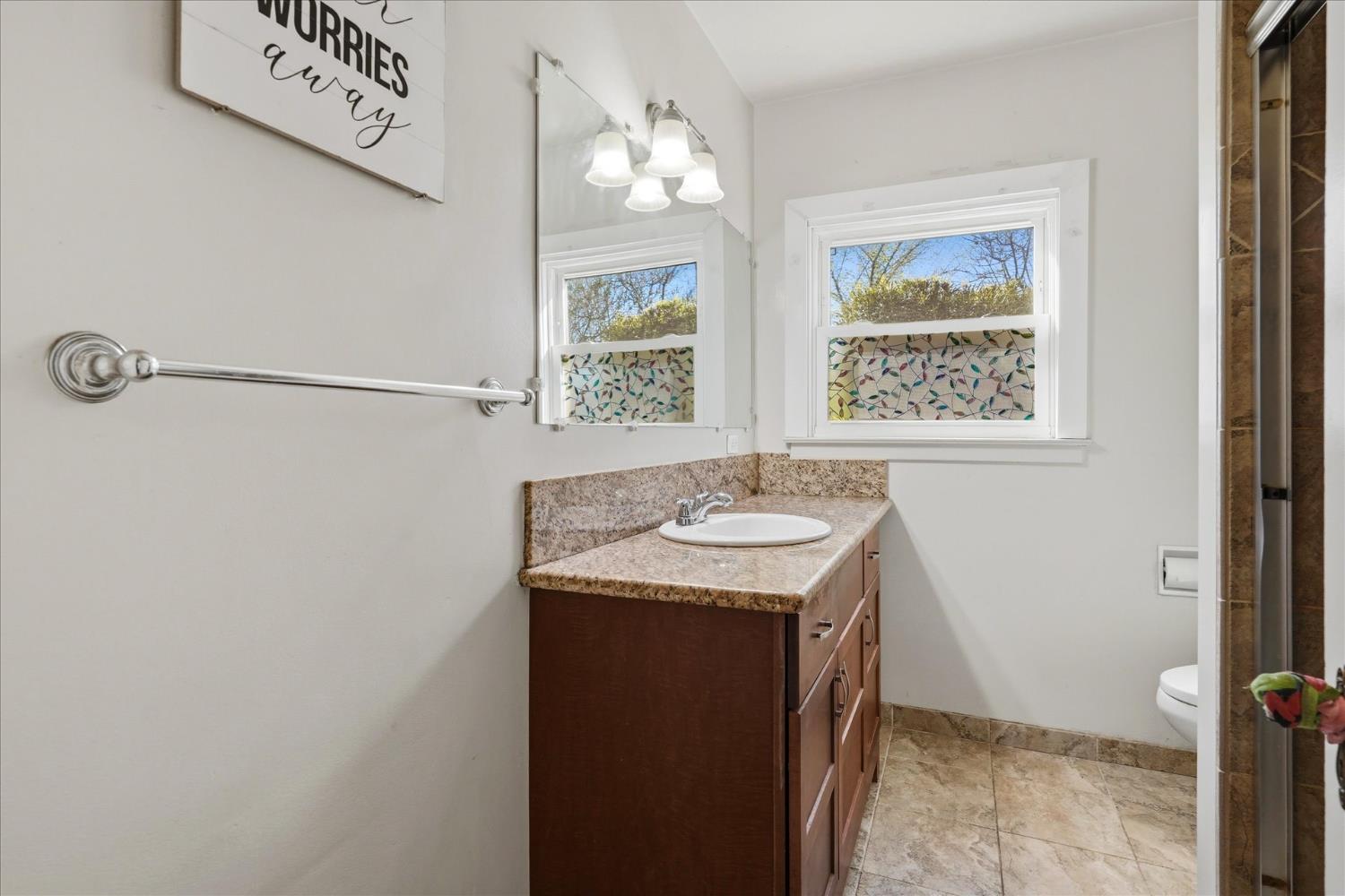 407 N Chestnut Ave, Fresno, CA 93702