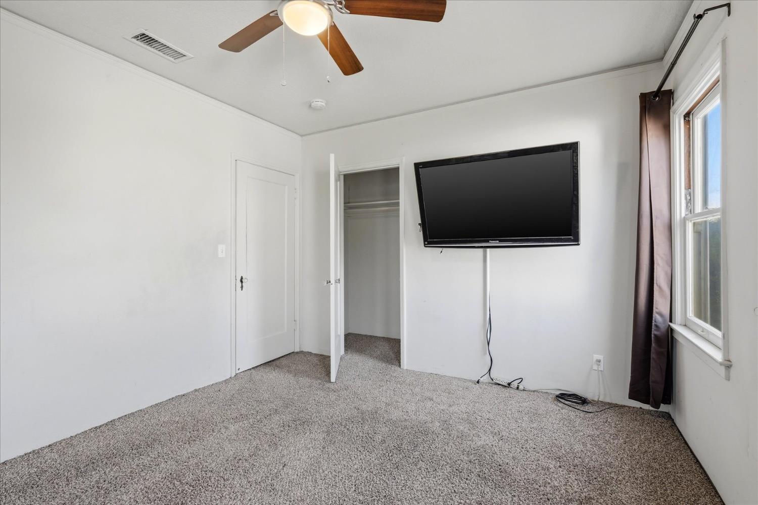 407 N Chestnut Ave, Fresno, CA 93702