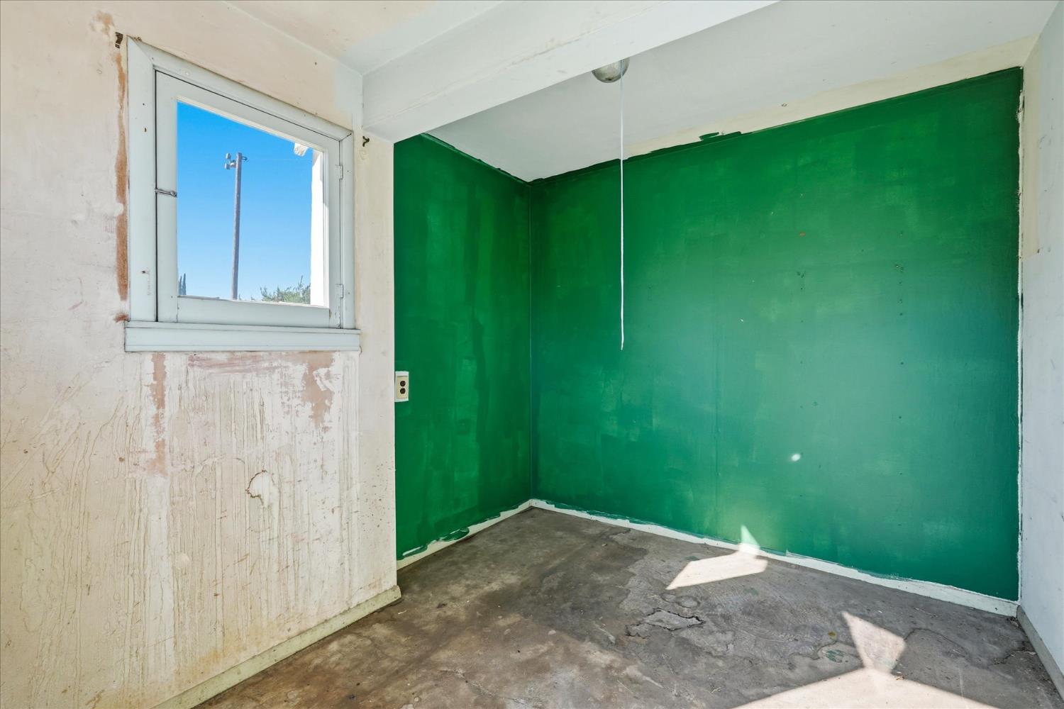 407 N Chestnut Ave, Fresno, CA 93702