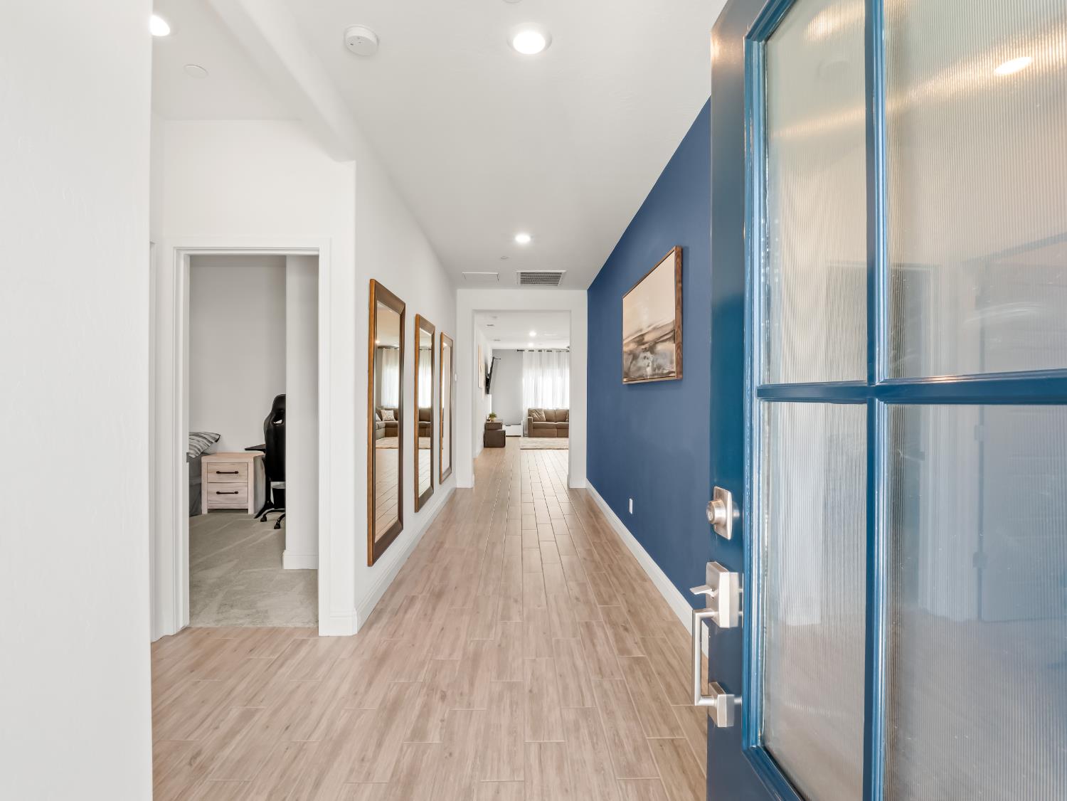 7073 W Poe Ave, Fresno, CA 93723