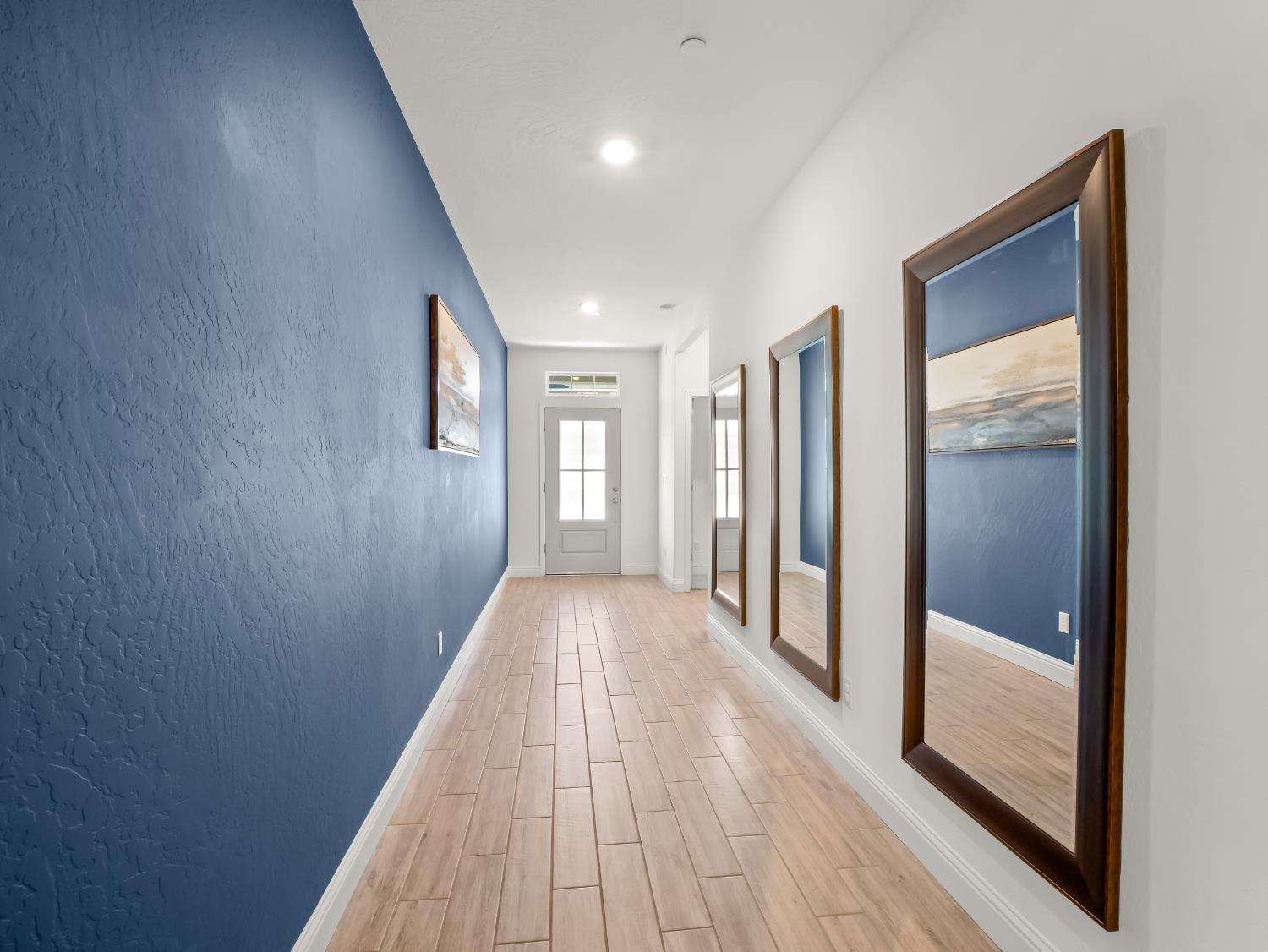 7073 W Poe Ave, Fresno, CA 93723