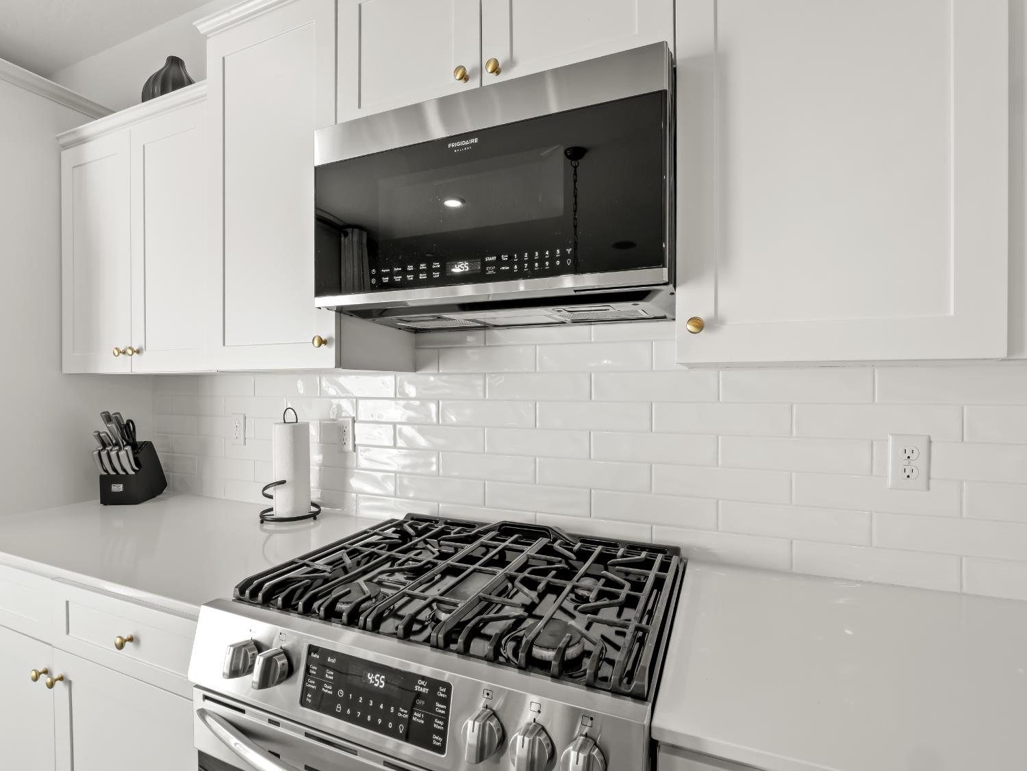 7073 W Poe Ave, Fresno, CA 93723