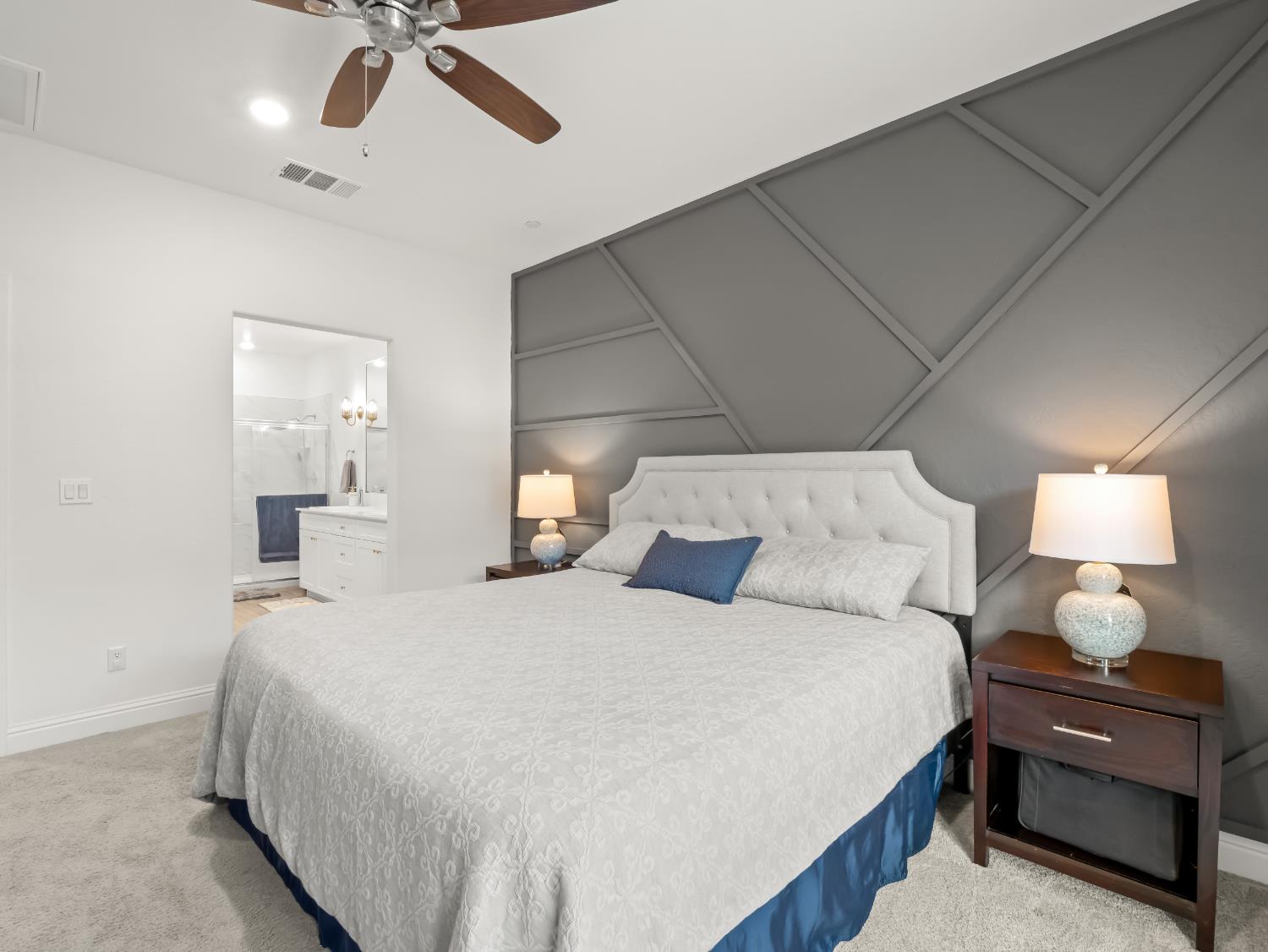 7073 W Poe Ave, Fresno, CA 93723