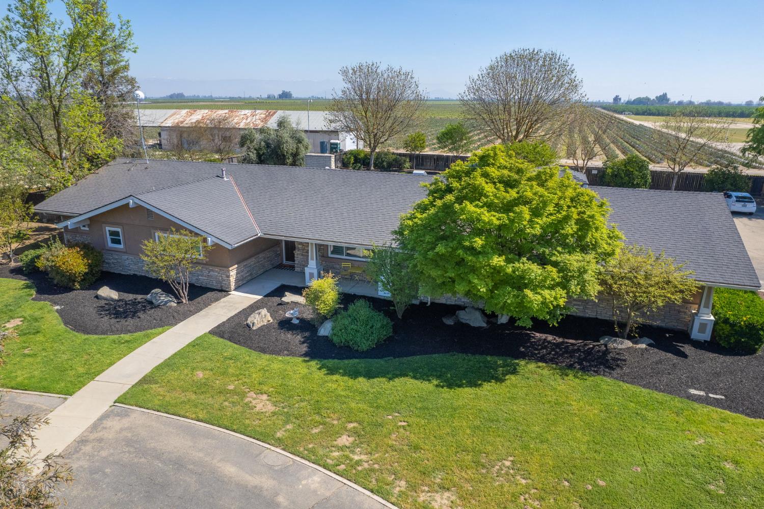 5650 S De Wolf Ave, Fowler, CA 93625