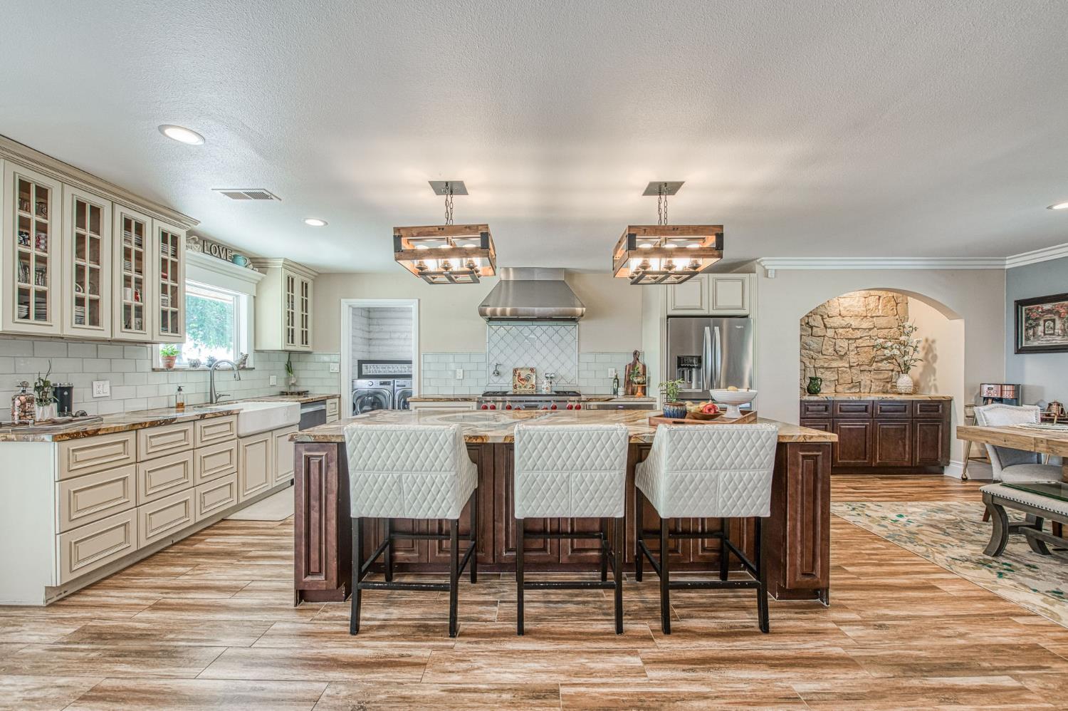 5650 S De Wolf Ave, Fowler, CA 93625