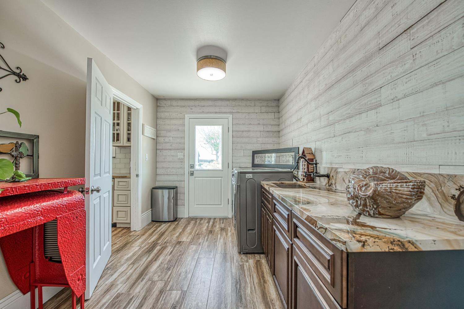 5650 S De Wolf Ave, Fowler, CA 93625