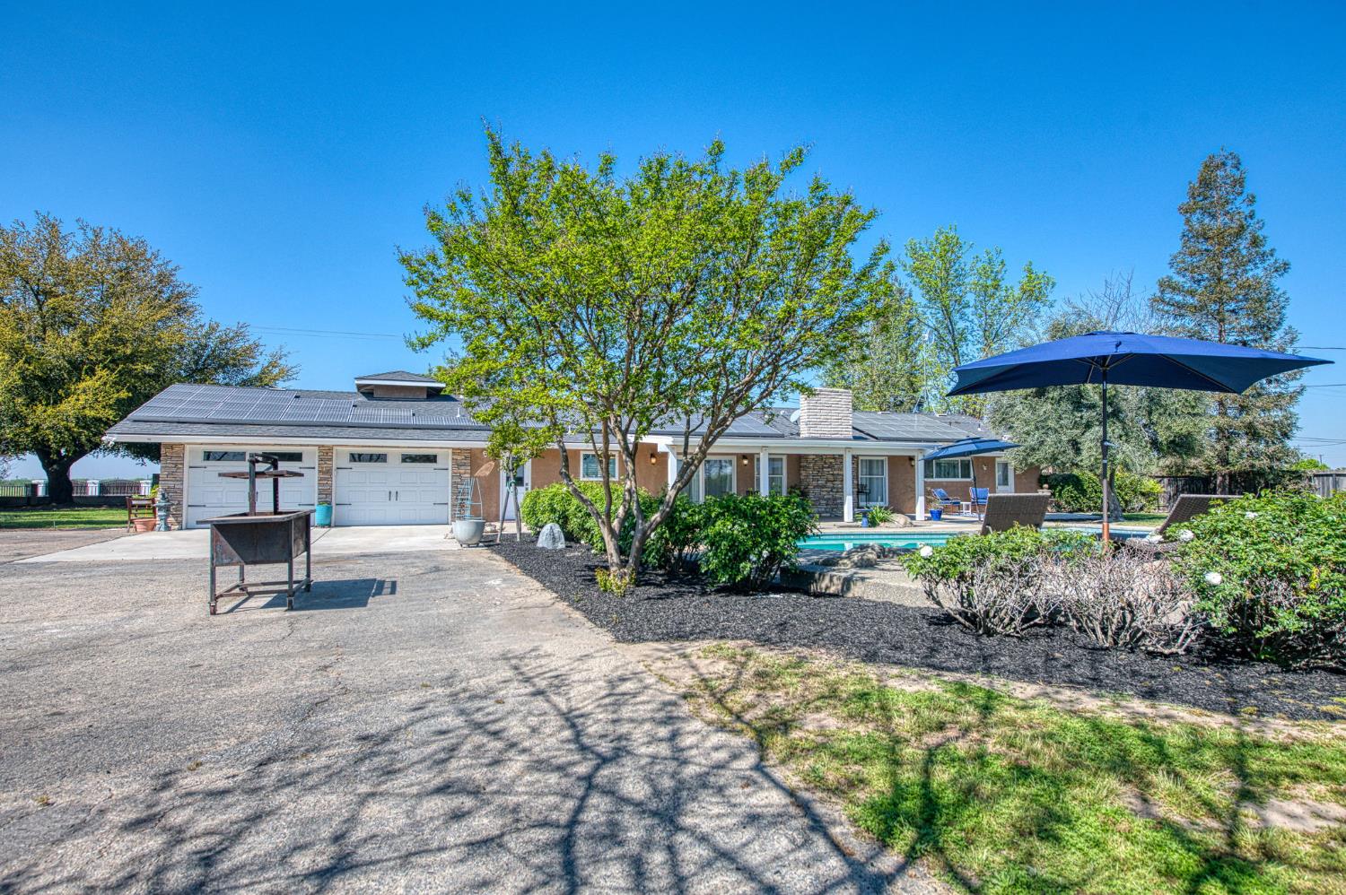 5650 S De Wolf Ave, Fowler, CA 93625