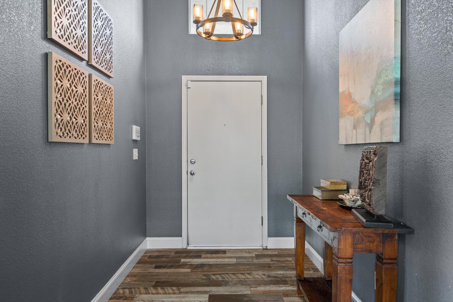 9383 N Dearing, Fresno, CA 93720