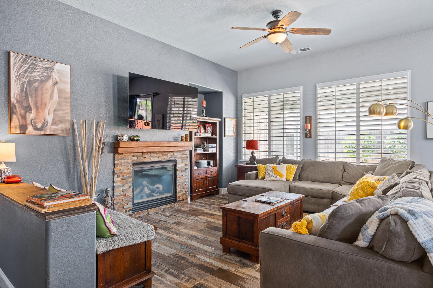 9383 N Dearing, Fresno, CA 93720