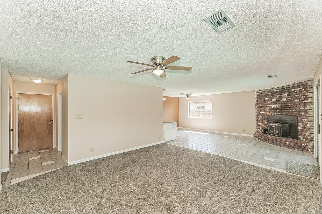 1375 S Cyrier Ave, Reedley, CA 93654