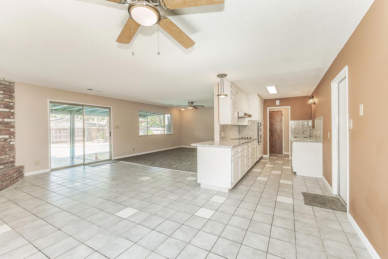 1375 S Cyrier Ave, Reedley, CA 93654