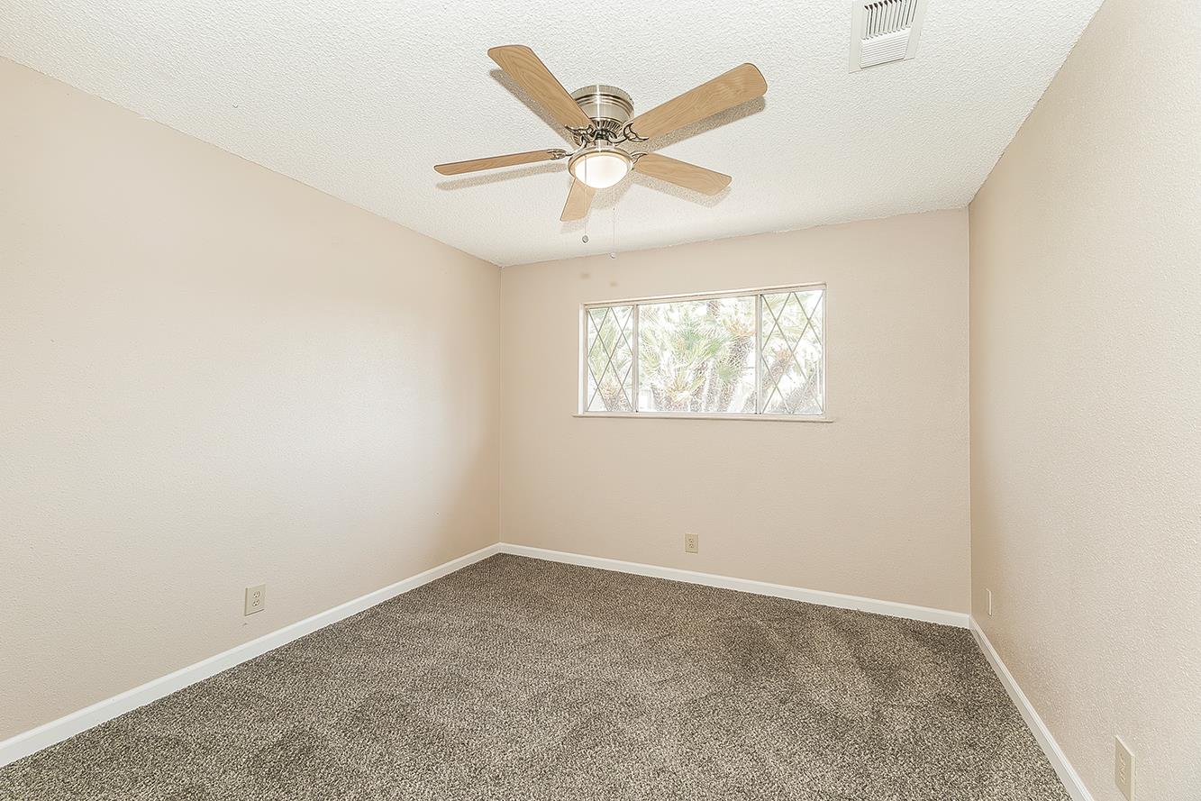 1375 S Cyrier Ave, Reedley, CA 93654