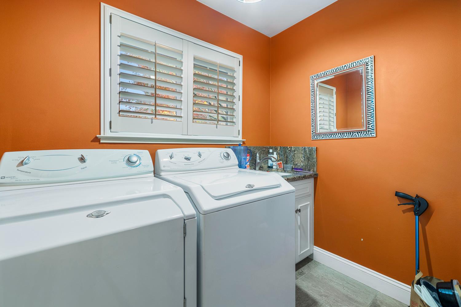 5627 N Kavanagh Ave, Fresno, CA 93711